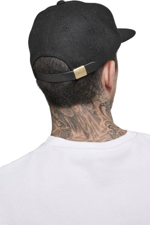 Adjustable melton cap snapback